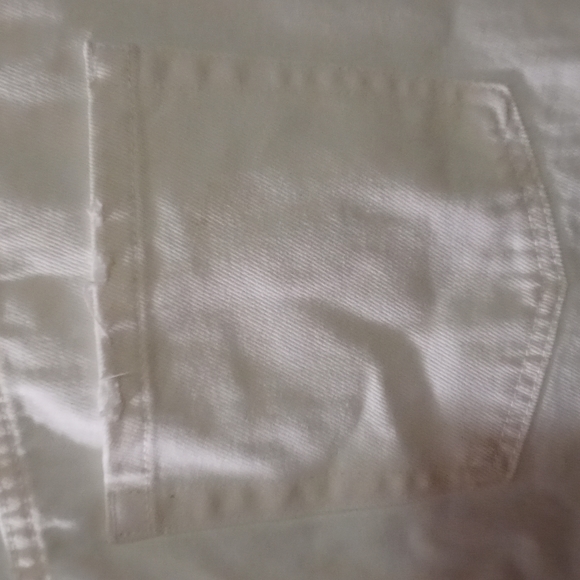 White High Rise Bermuda Shorts Distressed - Picture 10 of 11